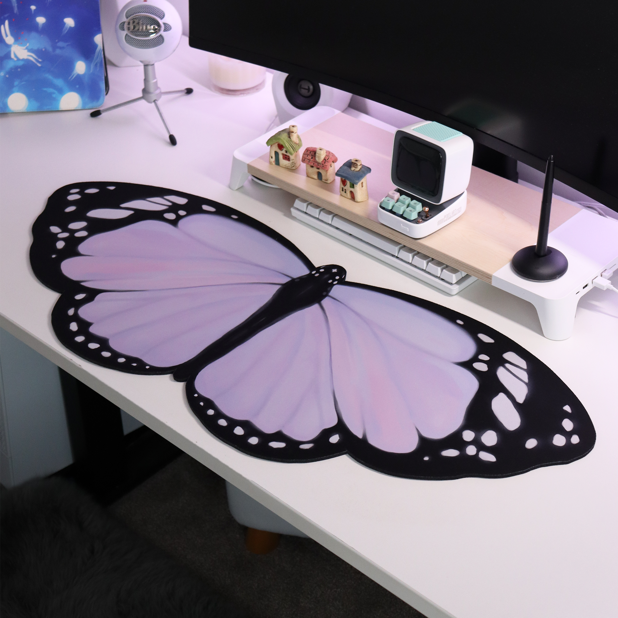 Lilac Butterfly Deskmat 90x40cm